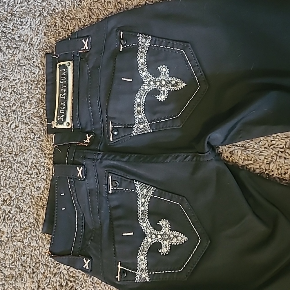 ROCK REVIVAL CAPRIS